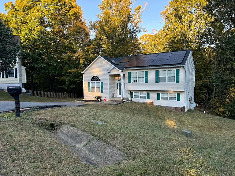 11 Ebony Ct — Photo 2