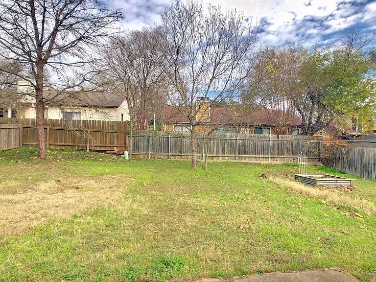 2816 Norfolk Dr — Photo 17