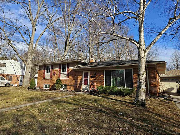 3rd image of 7076 Ridgedale Ln