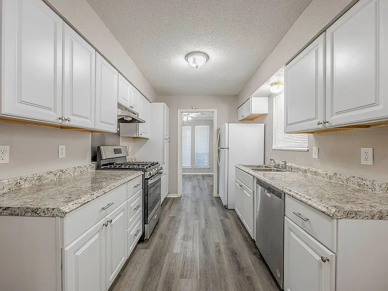 337 Woodbrook Dr — Photo 8