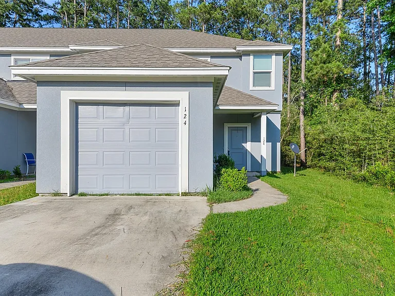 124 Artesian Way — Photo 1