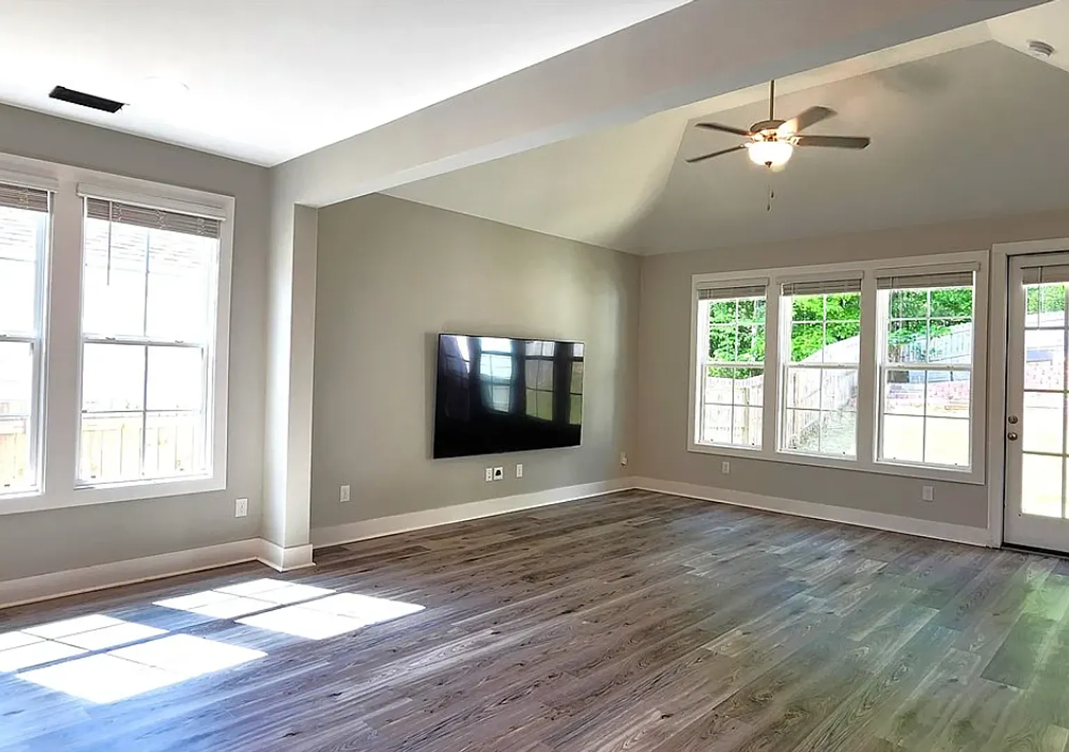 Fox Run Village Rental — Photo 2