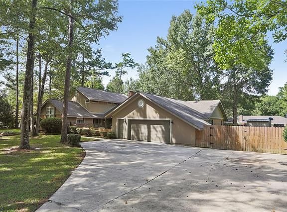 2nd image of 508 Hermitage Ct