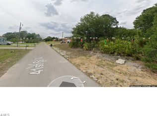 2514 41st St W, Lehigh Acres, FL 33971