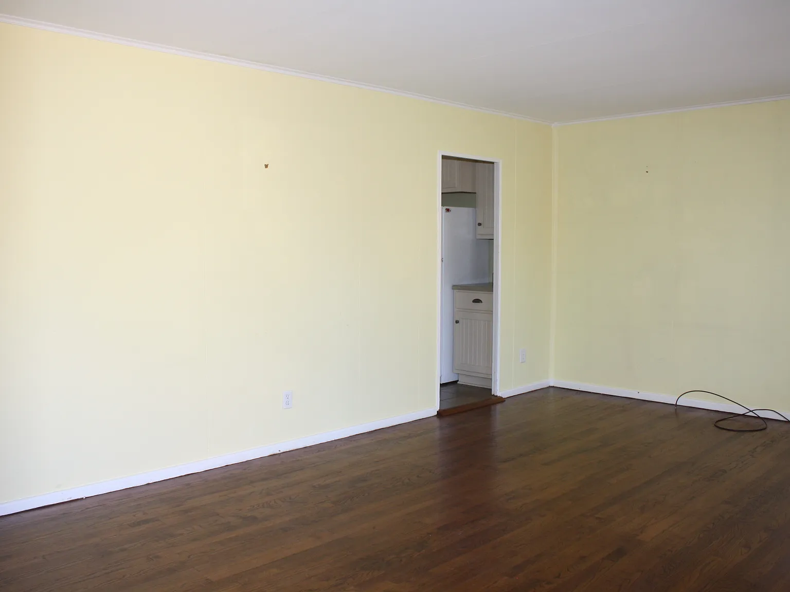 3 bed, 1600 sqft, $2,060 — Photo 4