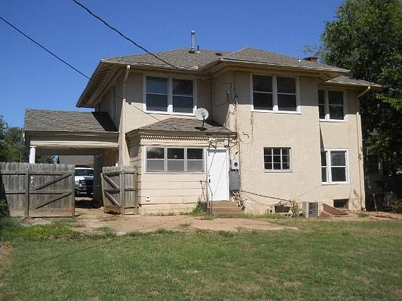 4th image of 308 W 11th Ave