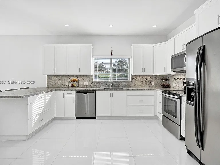 1102 Meadowlark Ave — Photo 24