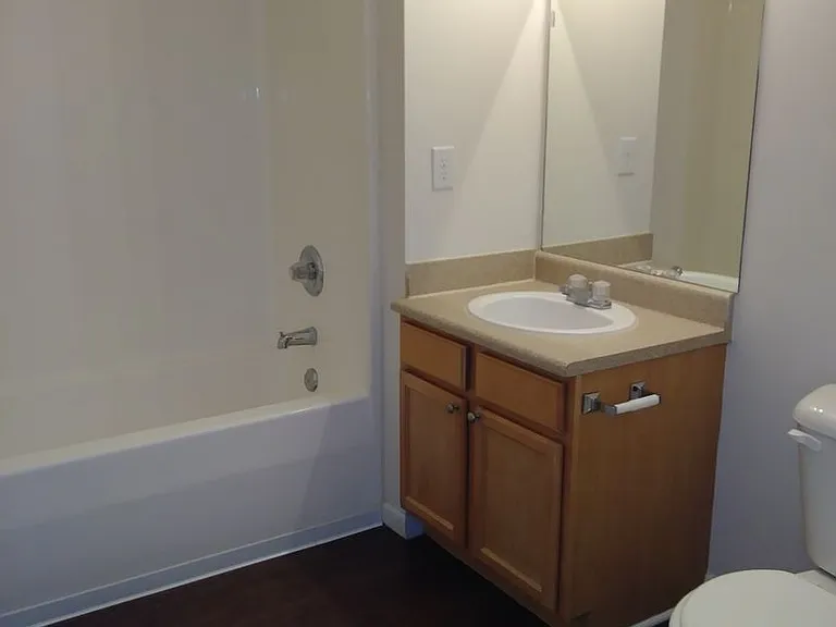 185 - COUNTRY VIEW APARTMENTS — Photo 47