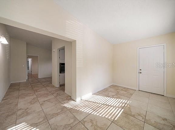 4th image of 533 YELVINGTON AVENUE