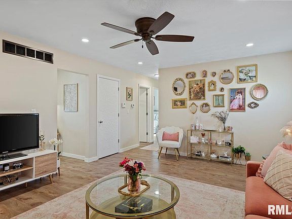 5th image of 10 Radcliff Rd