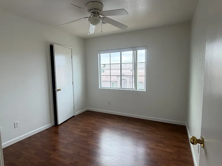 5328 Desert Columbine Ct — Photo 17