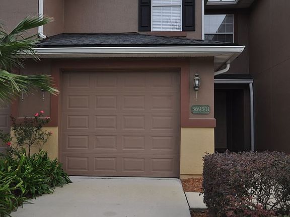 2nd image of 3695H Creswick Cir