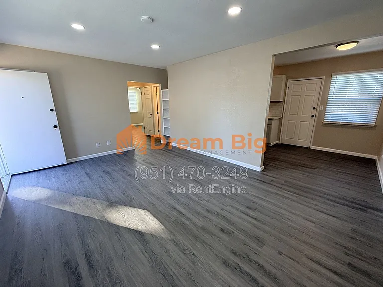 1365 Stillman Ave — Photo 7