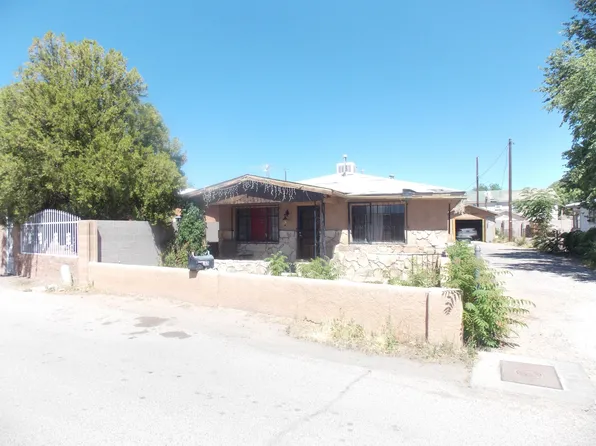 1628 Evergreen Dr SW, Albuquerque, NM 87105