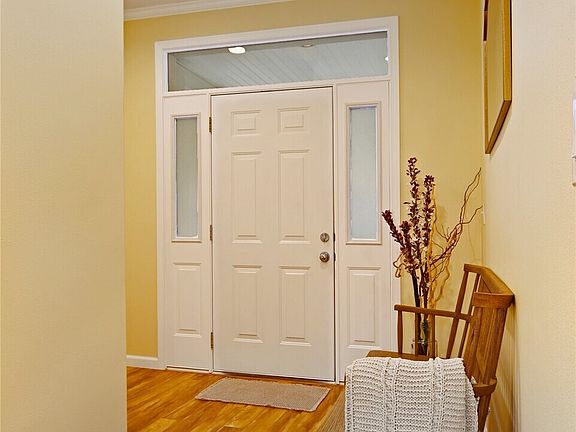 5th image of 5638 61st Avenue W