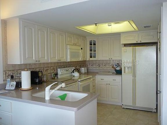2nd image of 7458 Palm Island Dr Building 32
