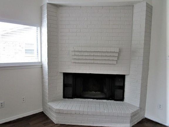 5th image of 852 Whitehall Dr