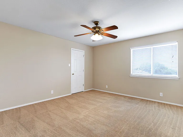 9610 Discovery Dr — Photo 26
