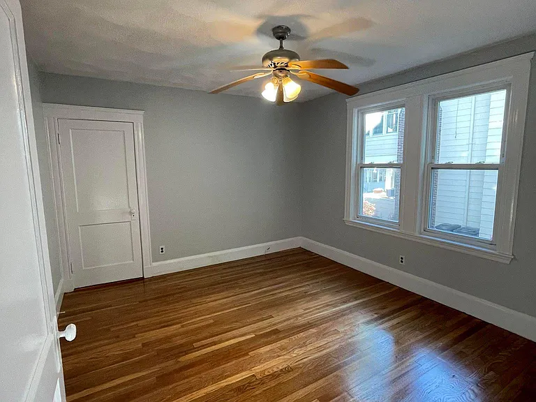 35 Upland Rd — Photo 9