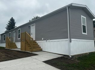 588 Hamilton St, Mount Morris, MI 48458