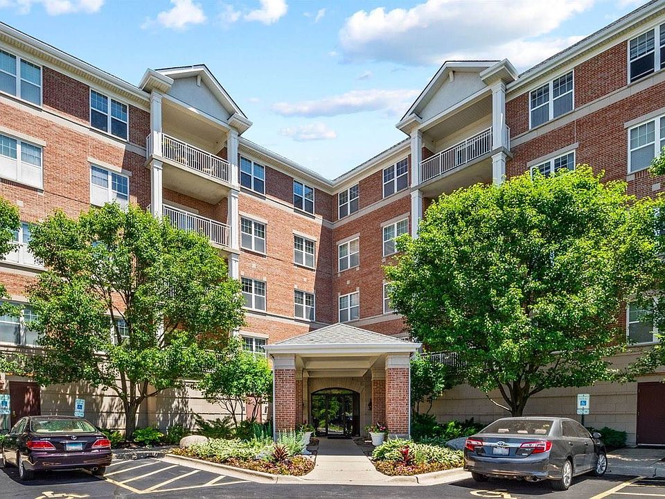 1st image of 101 Pointe Dr Unit 204
