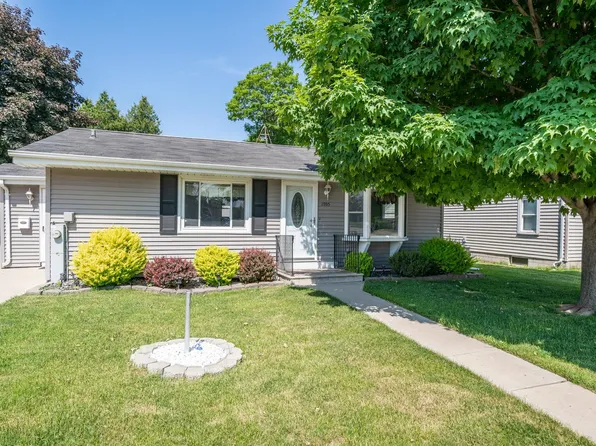 1705 Crooks Ave, Kaukauna, WI 54130