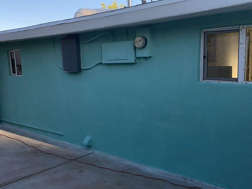 2nd image of 3024 E Granada Rd