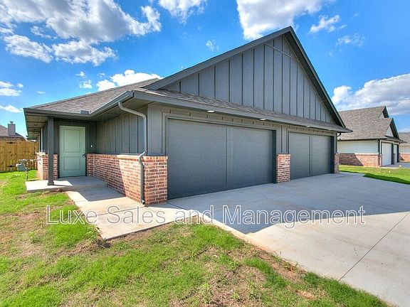 2nd image of 8008 NW 105th St