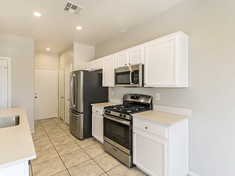 698 Blooming Sage Ct — Photo 9