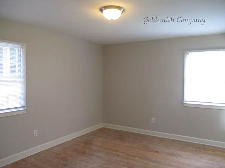 13 Lorena Dr — Photo 4