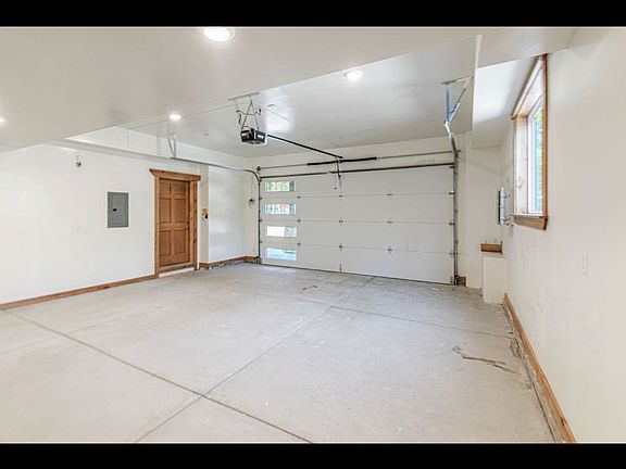 5th image of 6872 Timber Ln