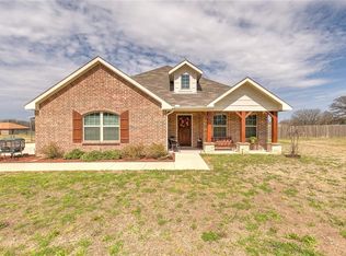 124 Hampton Ln, Springtown, TX 76082
