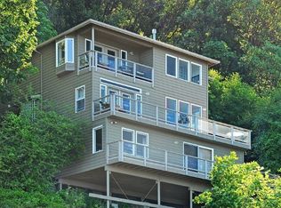 10835 Arroyo Beach Pl SW, Seattle, WA 98146