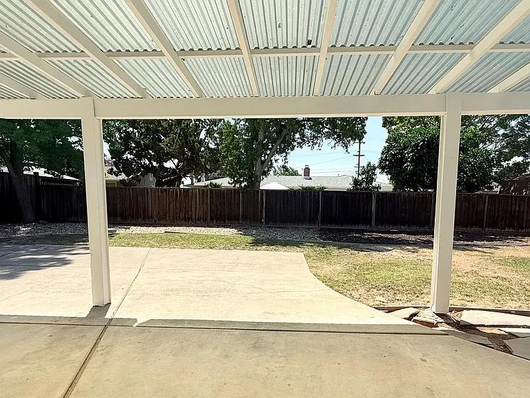 1771 Lynwood Dr — Photo 37