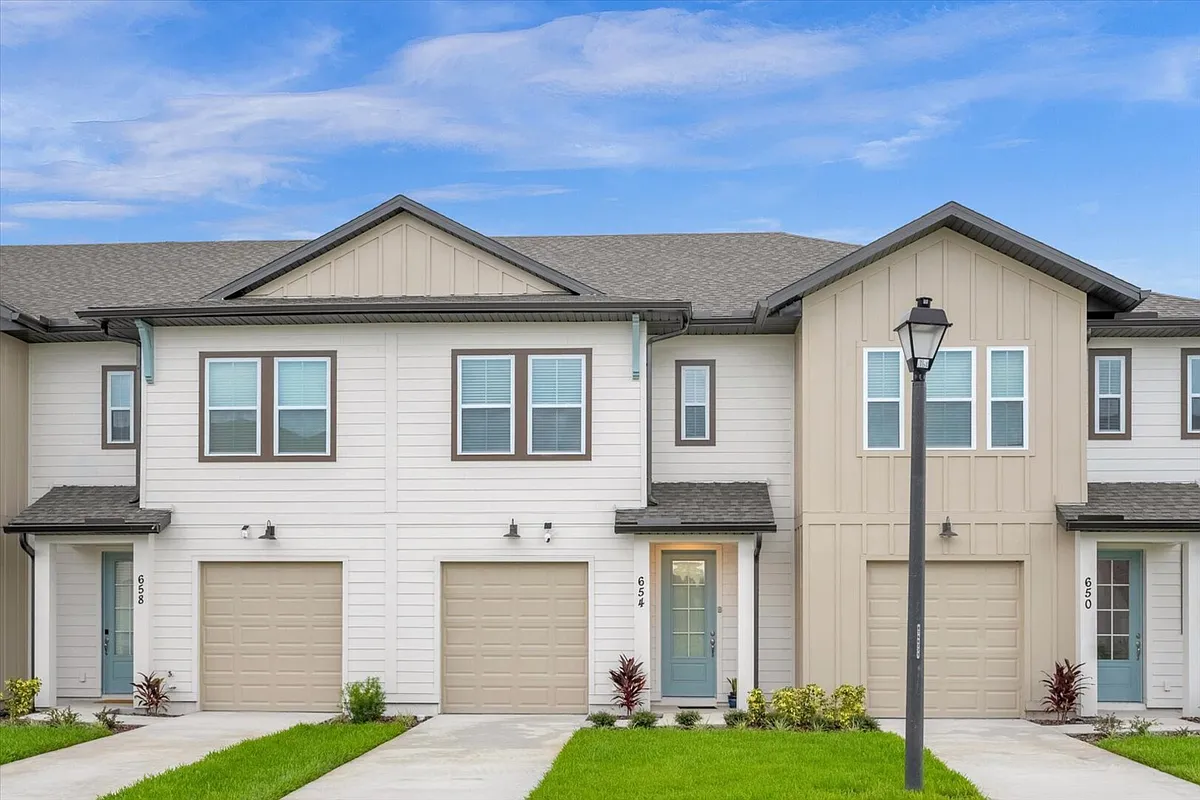 Building Photo - Longboat Dr