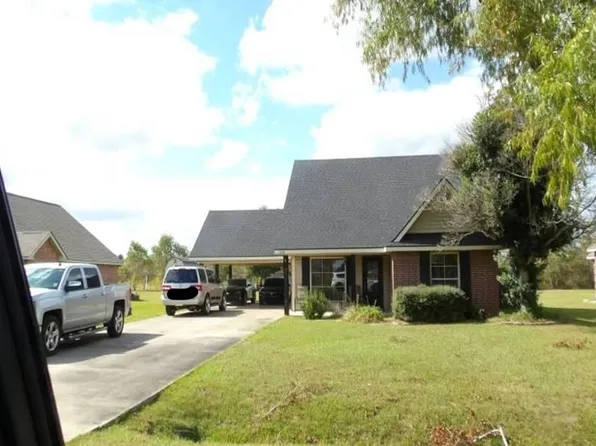 308 Barkley St, Iowa, LA 70647