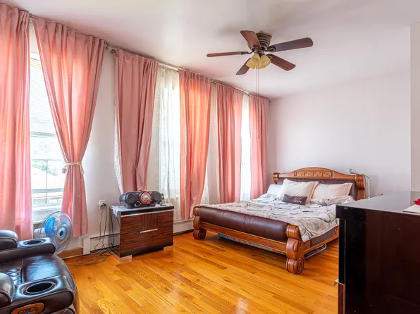 1727 East 14th Street image 25 of 32