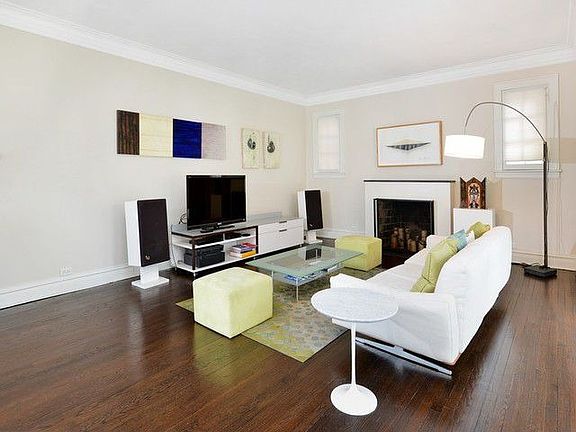 3rd image of 4055 N Lawler Ave
