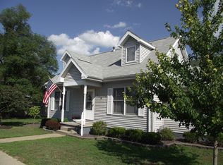 119 W 6th St, Beardstown, IL 62618