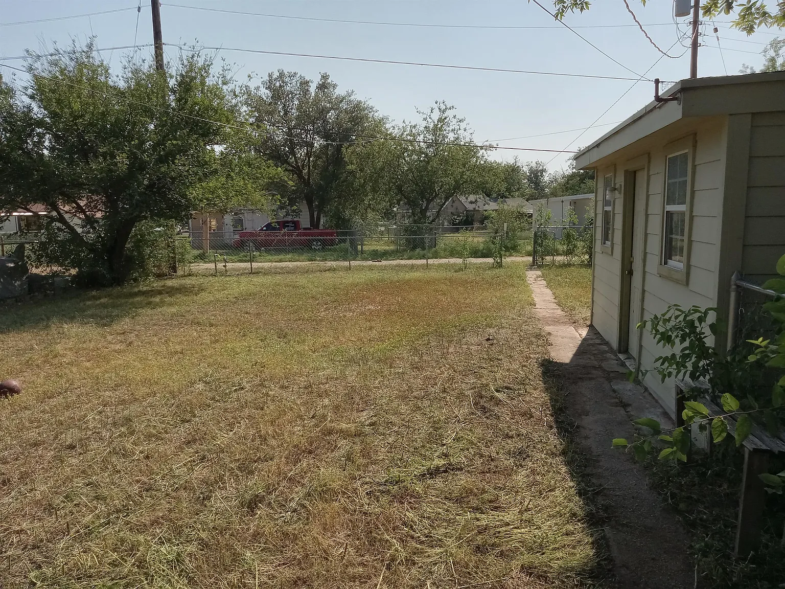 219 La Salle Drive - ~ — Photo 2
