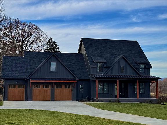 3rd image of 138 Mavrick Dr