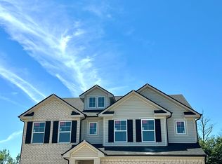 4062 Sedgewick Ln, Columbus, IN 47201