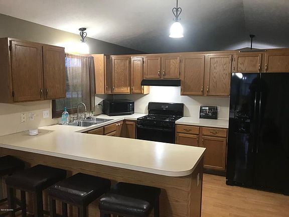 3rd image of 11785 Cloverview Dr