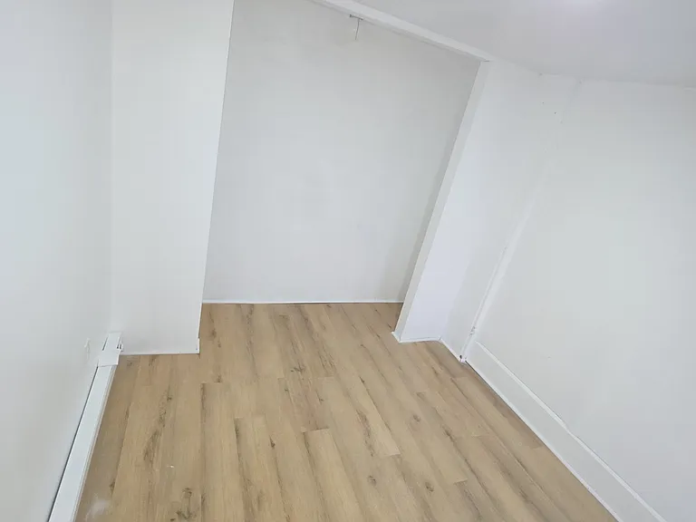 244 S Oak St #1 — Photo 9