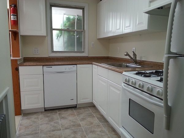 1st image of 52 Prospect Park SW APT 1