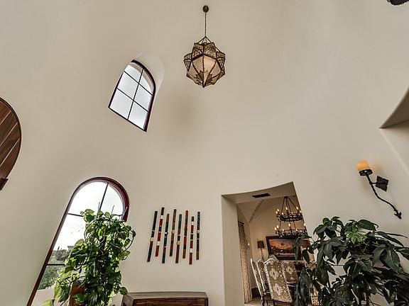 5th image of 16 Mission Santiago Dr