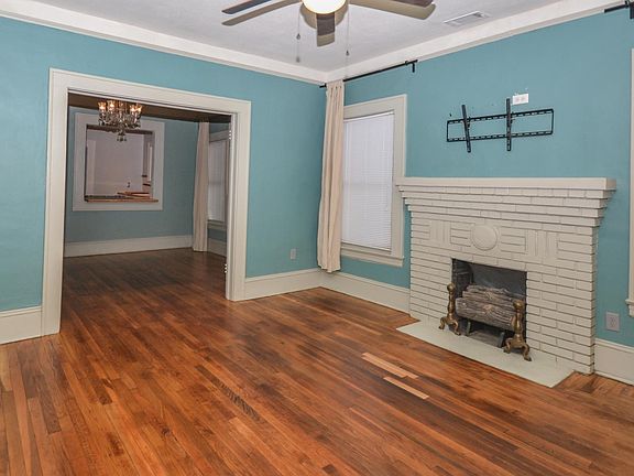 5th image of 2516 Market St