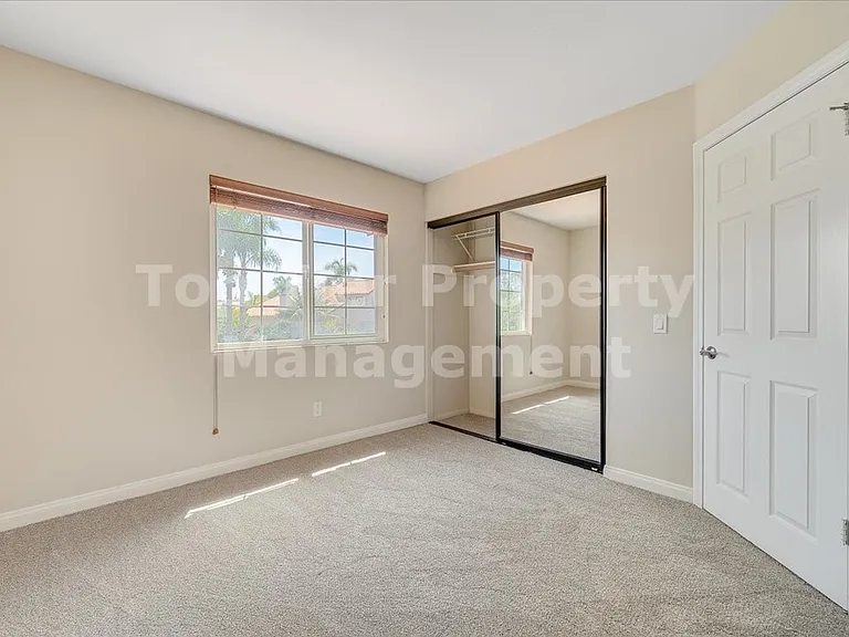 1568 Mallorca Dr — Photo 27