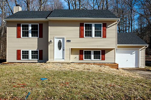 1st image of 46489 Rosewood Dr