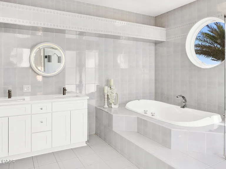 435 Ocean Shore Blvd — Photo 35